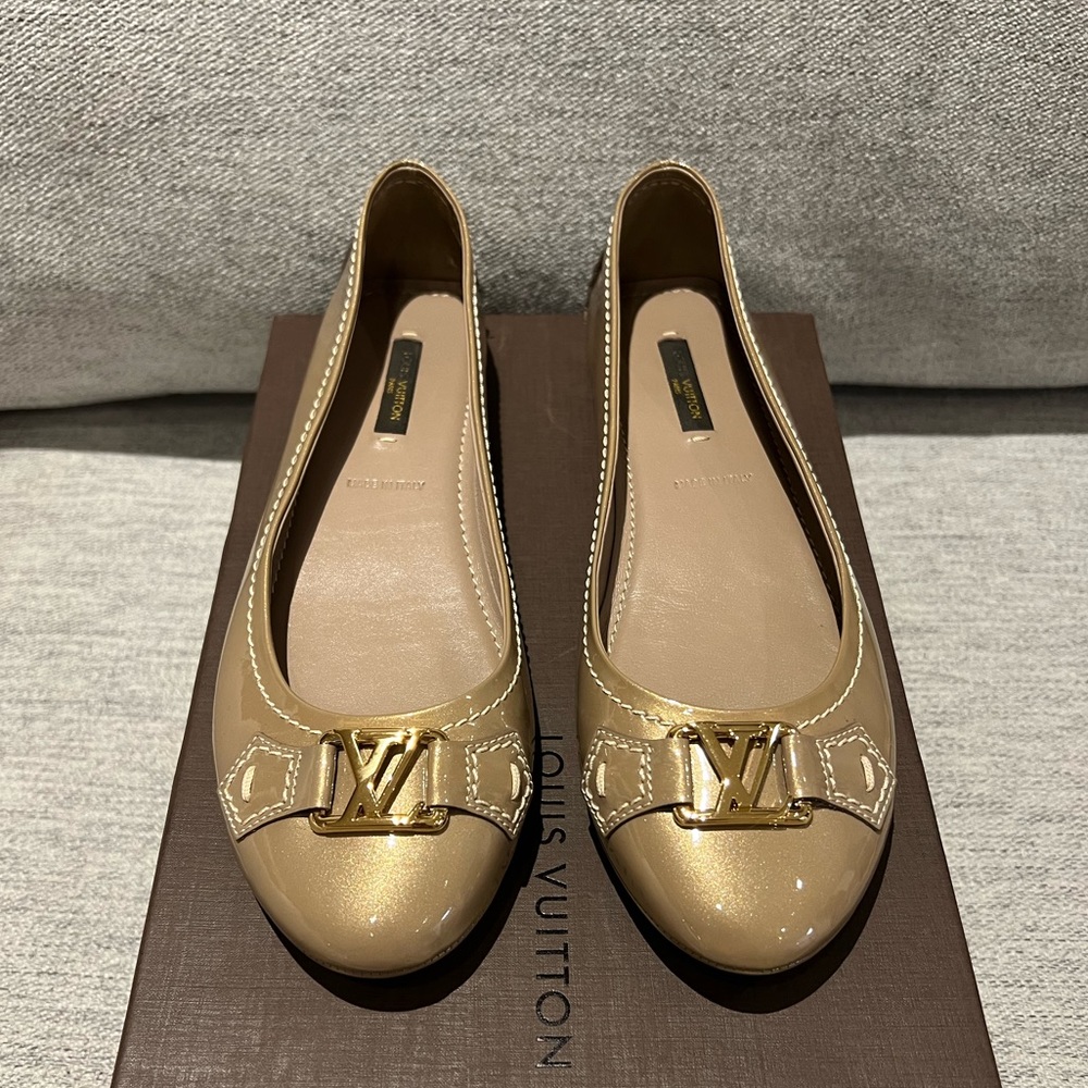 Louis Vuitton Patent Leather Nude Flats